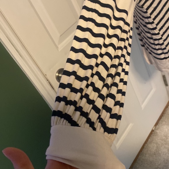 Cabi Top - Picture 4 of 7